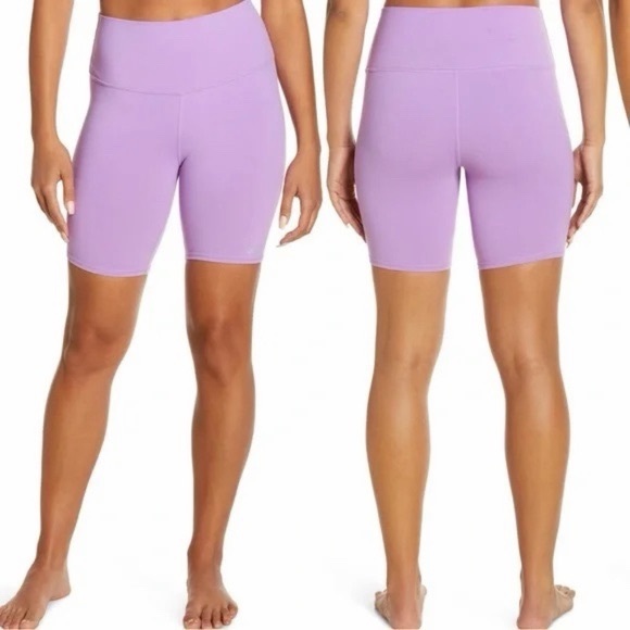 ALO Yoga Pants - ALO Yoga Bike Shorts